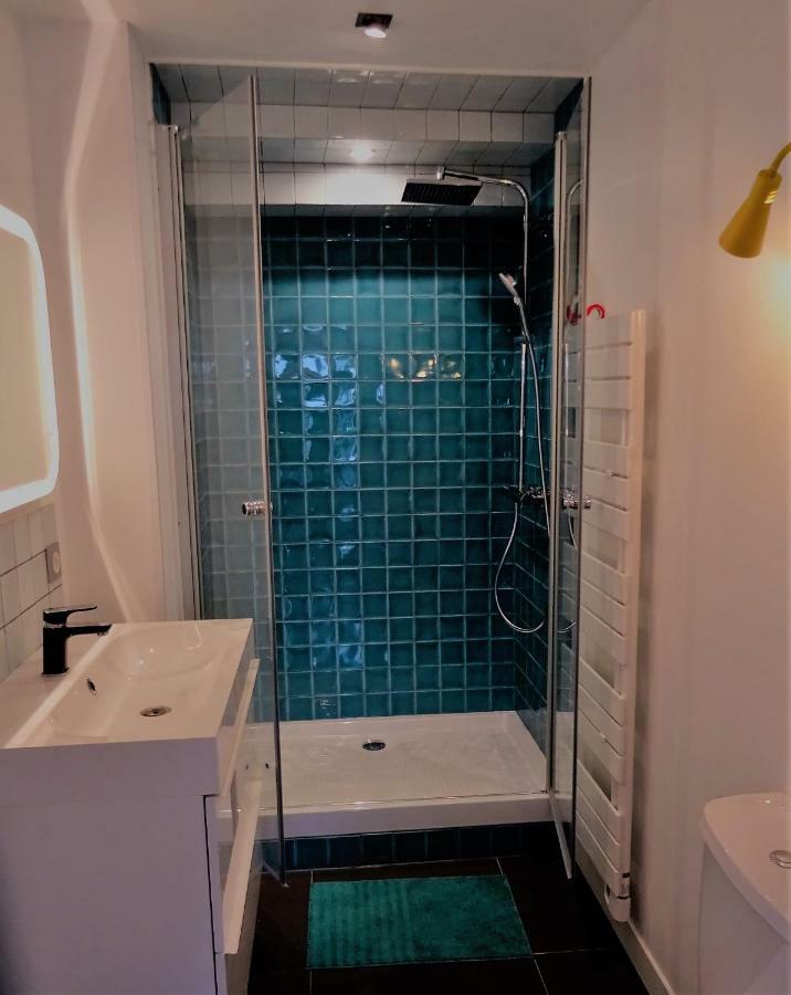 Appartement Spacieux Avec Une Vue Sur Tours Exterior photo